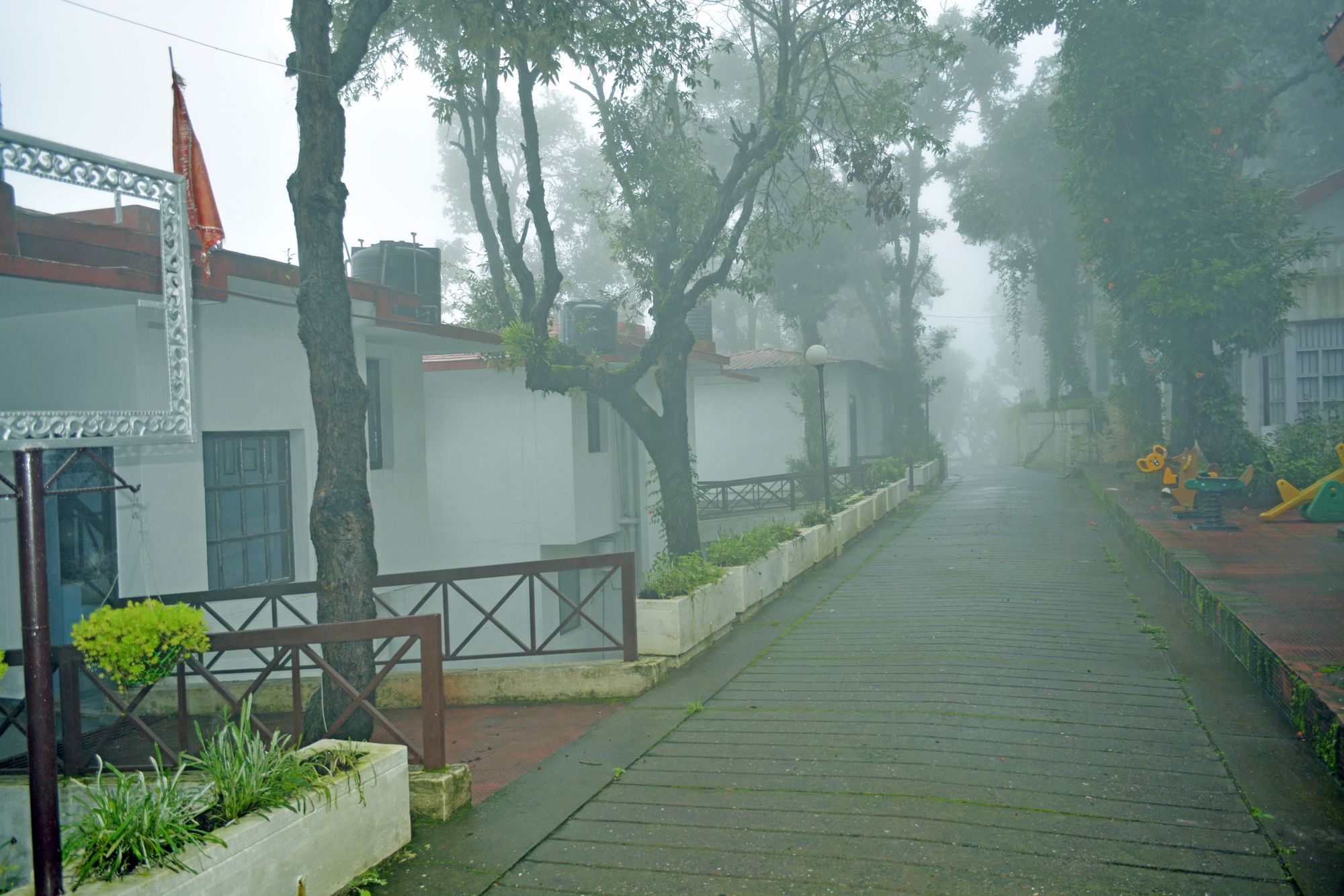 Oyo 5248 Surbee Resorts Mussoorie Eksteriør bilde