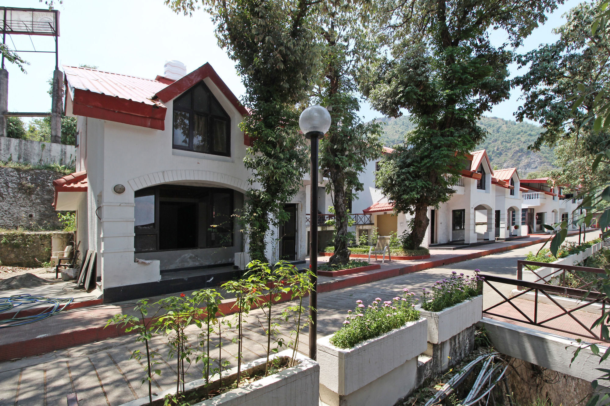 Oyo 5248 Surbee Resorts Mussoorie Eksteriør bilde