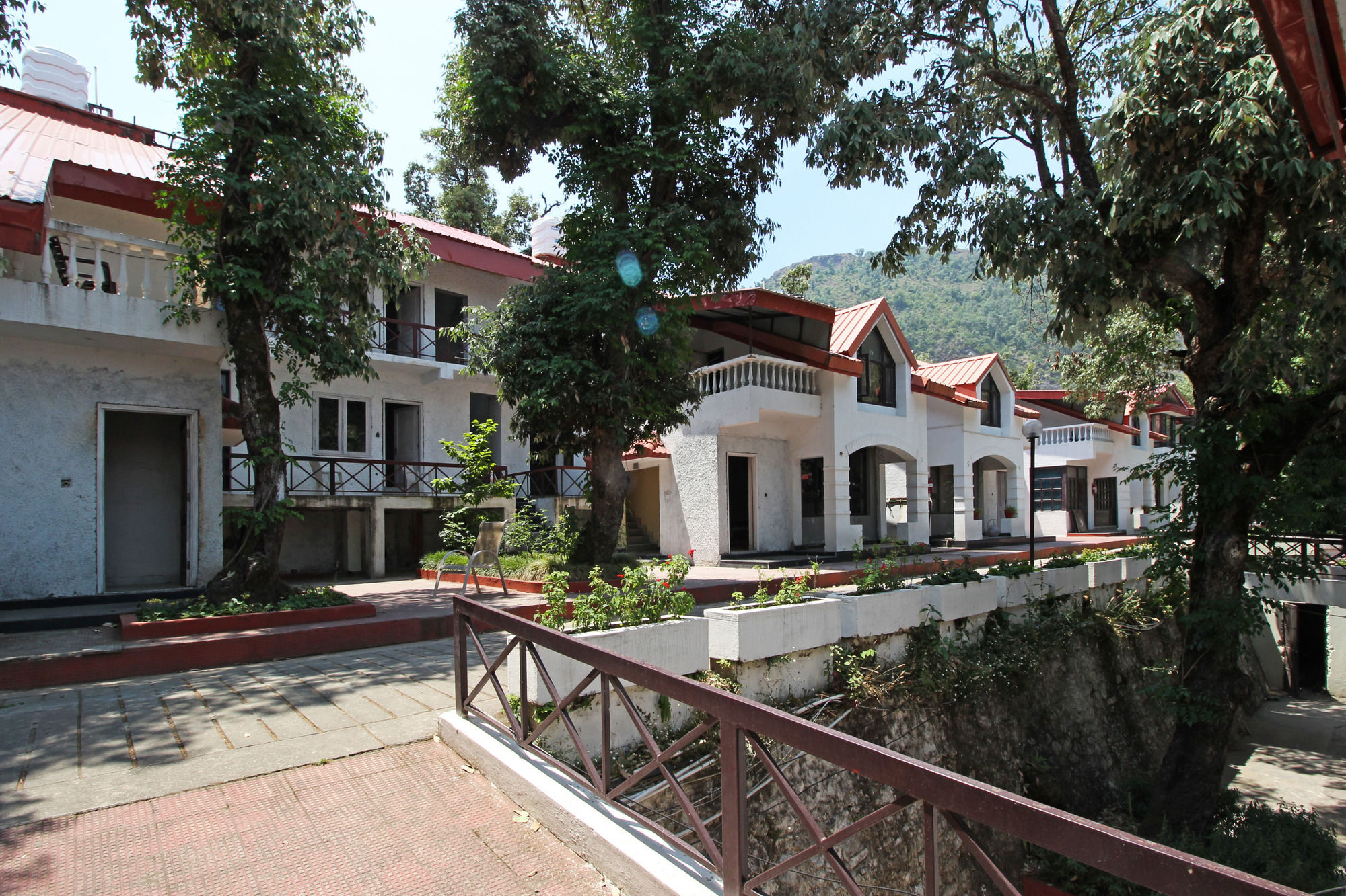 Oyo 5248 Surbee Resorts Mussoorie Eksteriør bilde