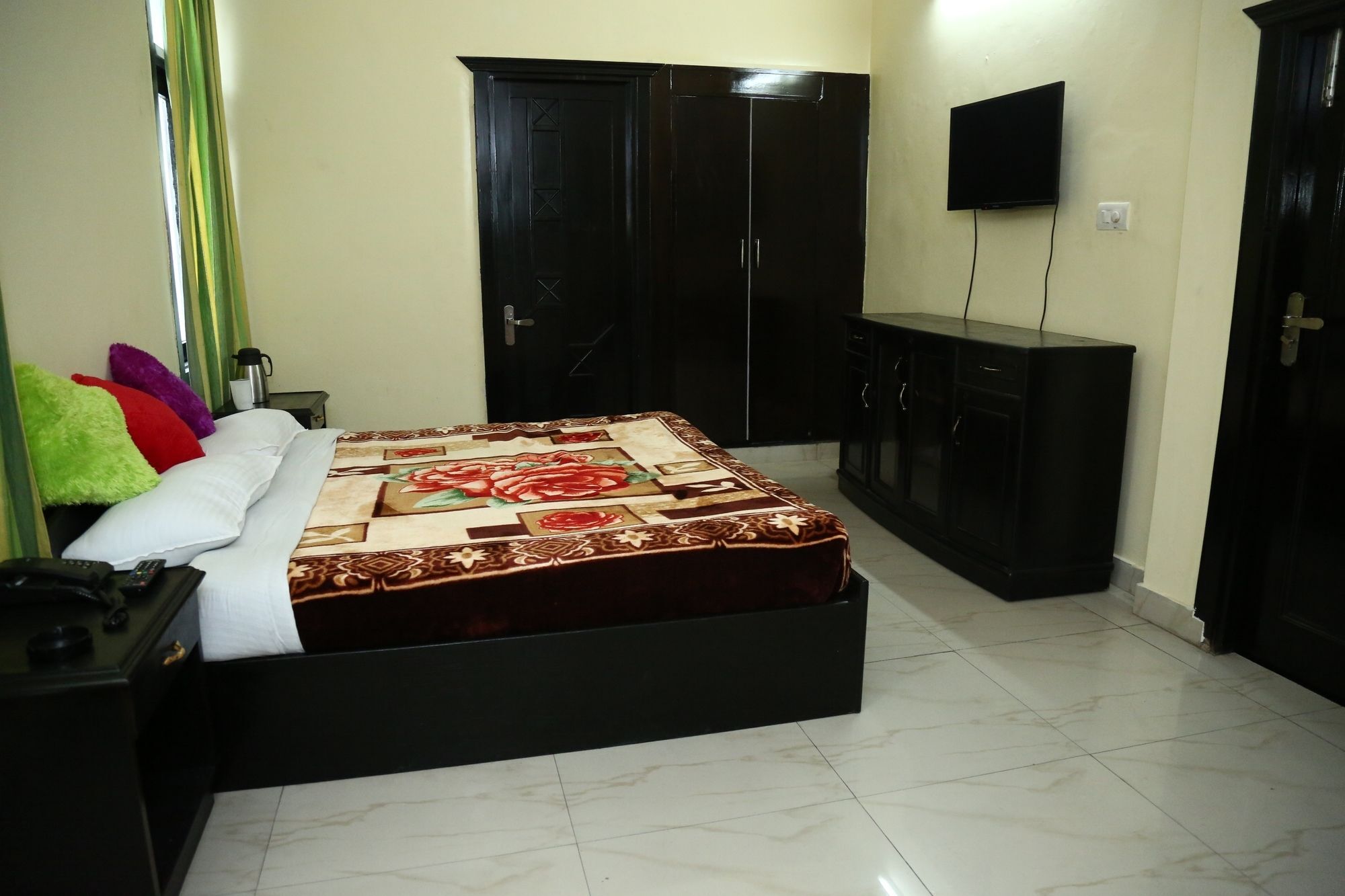 Oyo 5248 Surbee Resorts Mussoorie Eksteriør bilde