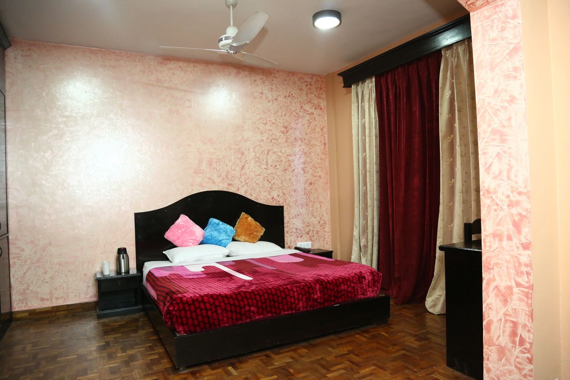 Oyo 5248 Surbee Resorts Mussoorie Eksteriør bilde